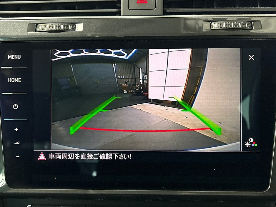 2019 Volkswagen Golf COMFORTLINE**TOUCHSCREEN MEDIA**APPLE CAR PLAY**REVERSE CAMERA**PARKING SENSORS**MULTIFUNCTIONAL STEERING WHEEL**CRUSIE CONTROL**DUAL CLIMATE**CLOTH SEATS**ELECTRIC WINDOWS**AIRCONDITIONING**ISOFIX** €19,495