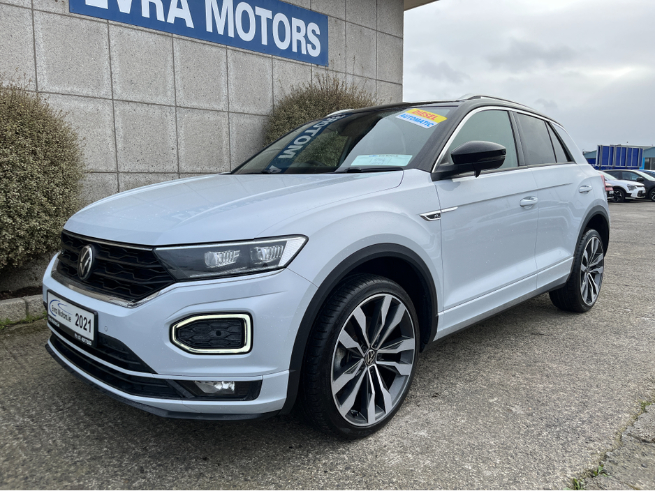 2021 Volkswagen T-Roc - image 5