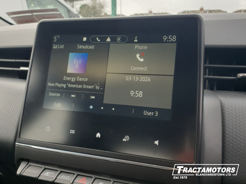 2023 Renault Clio - image 16