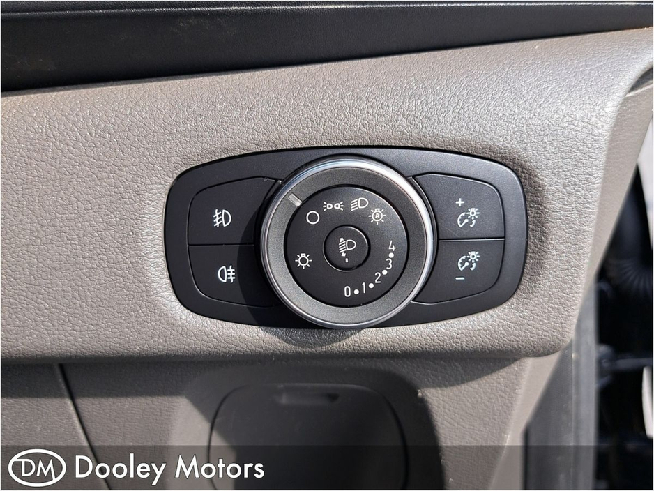 2022 Ford Transit Custom - image 21