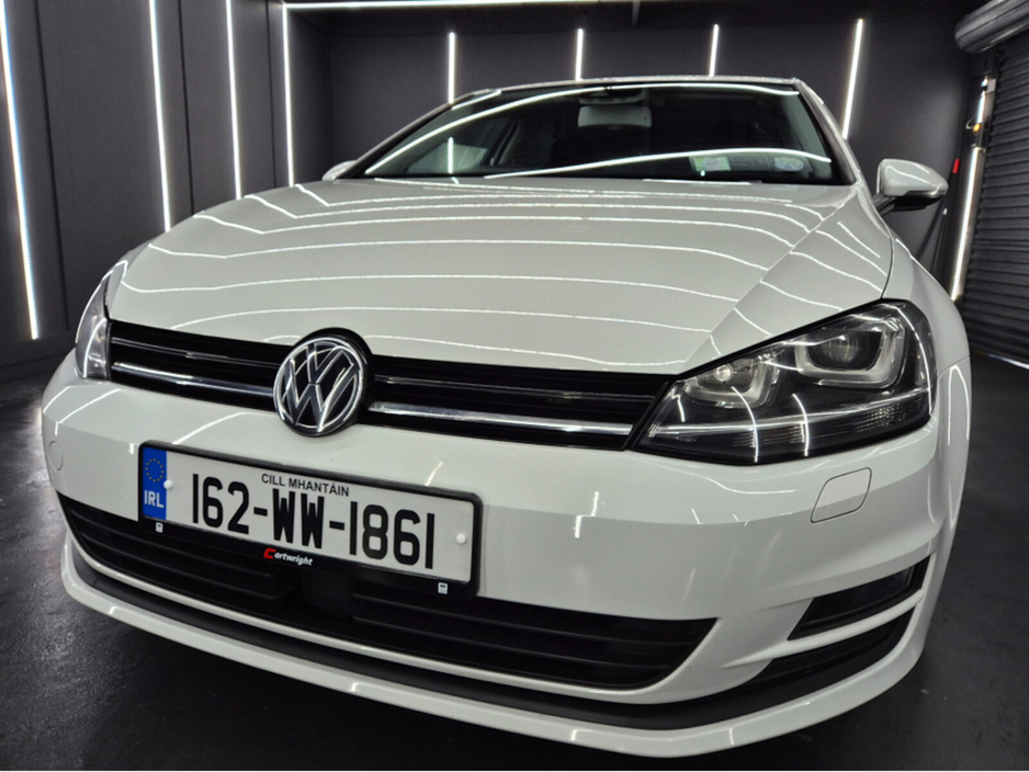 2016 Volkswagen Golf - image 3