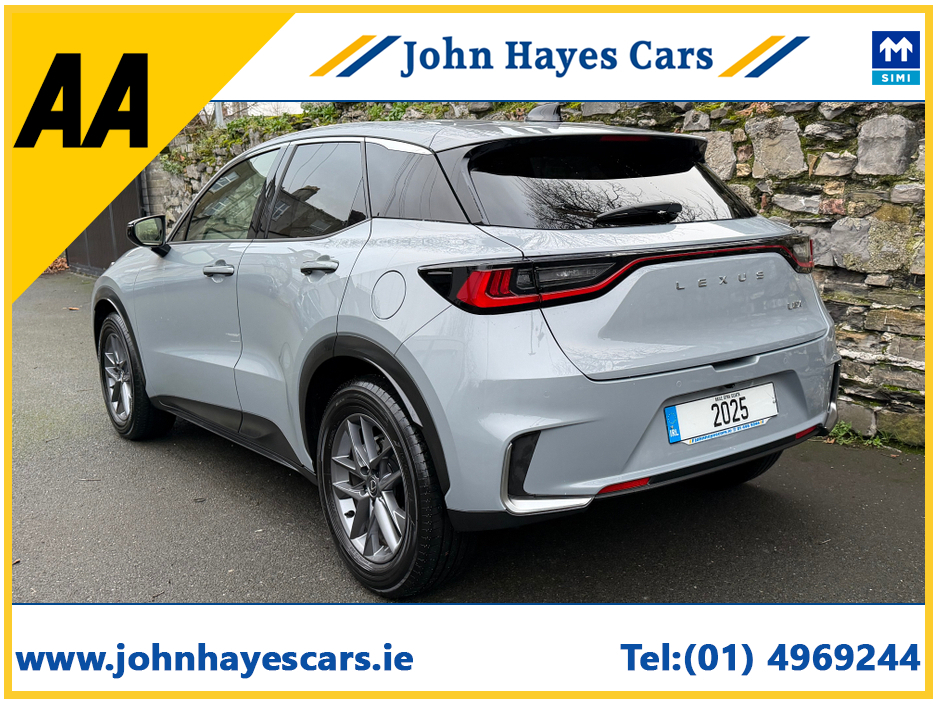 2025 Lexus LBX ***SOLD***PREMIUM SPECIFICATION//BEIGE LEATHER//IMMACULATE//HYBRID//SIMI AND AA DEALER
