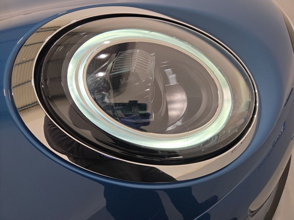 2022 MINI Hatch - image 20