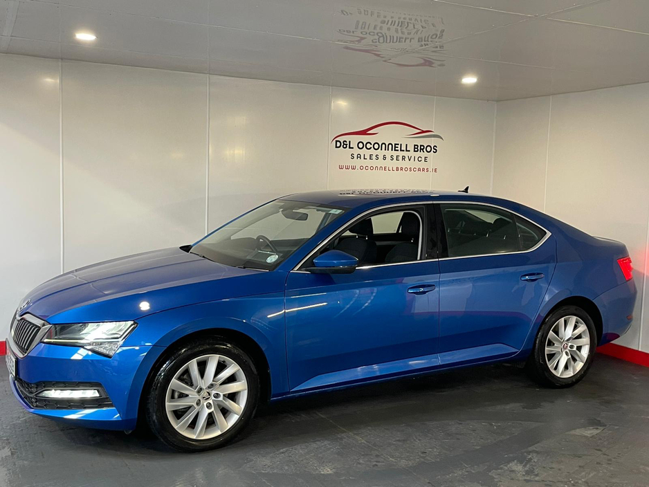 2023 Skoda Superb - image 12