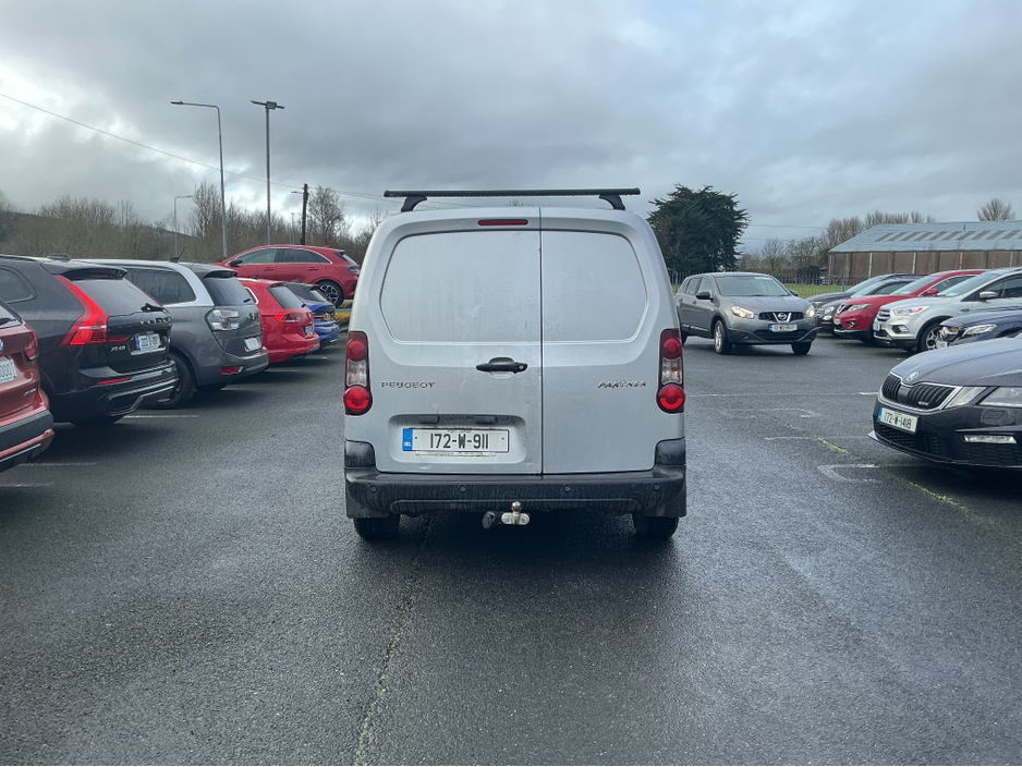 2017 Peugeot Partner PROFESSIONAL 1.6 BLUE HDI 100 €7,495