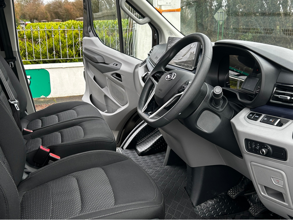 2026 Maxus Deliver 9 - image 11