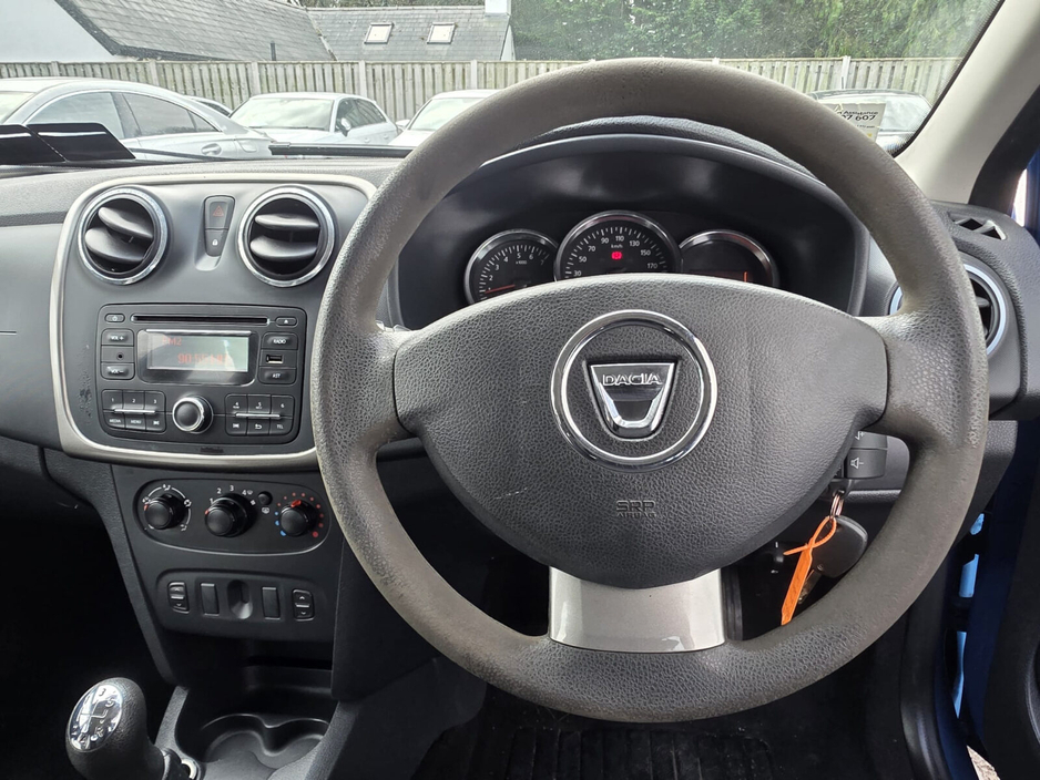 2015 Dacia Sandero Stepway - image 9