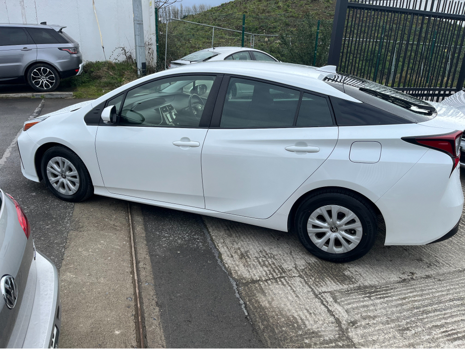 2022 Toyota Prius - image 4