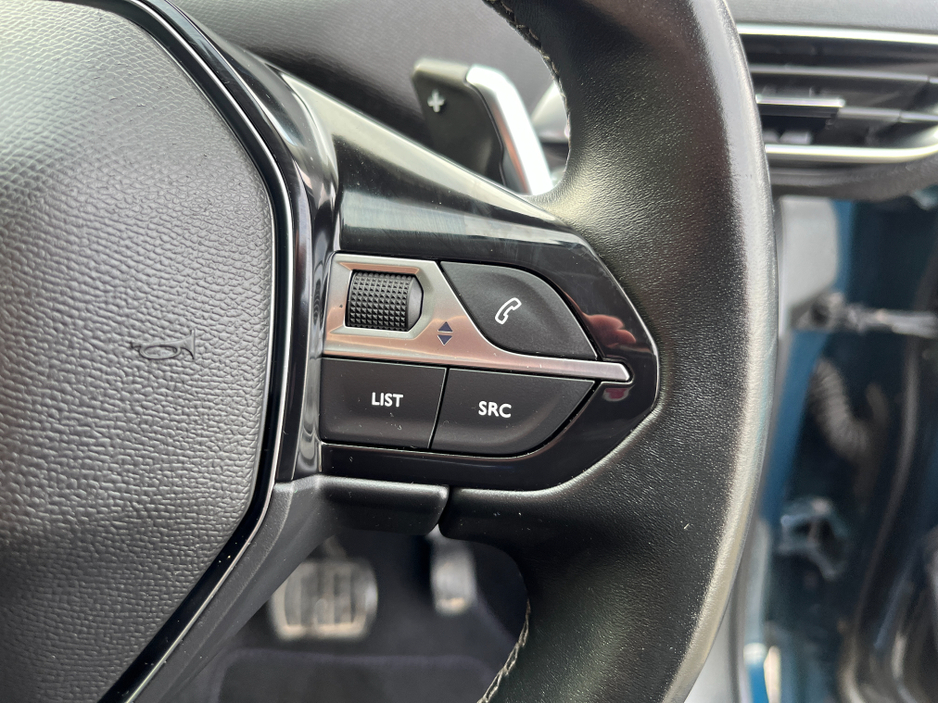 2022 Peugeot 3008 FL ALLURE 1.6 PHEV 225 HYBRID PETROL //HIGH SPEC//HALF LEATHER SEATS//REVERSE CAMERA//KEYLESS ENTRY// €25,950