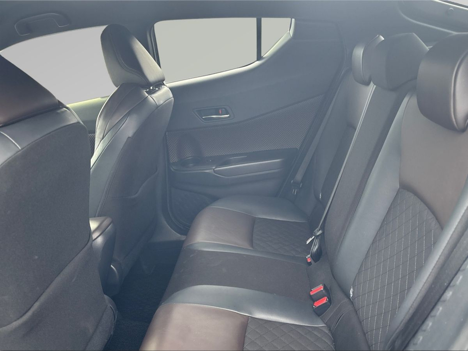 2017 Toyota C-HR - image 7
