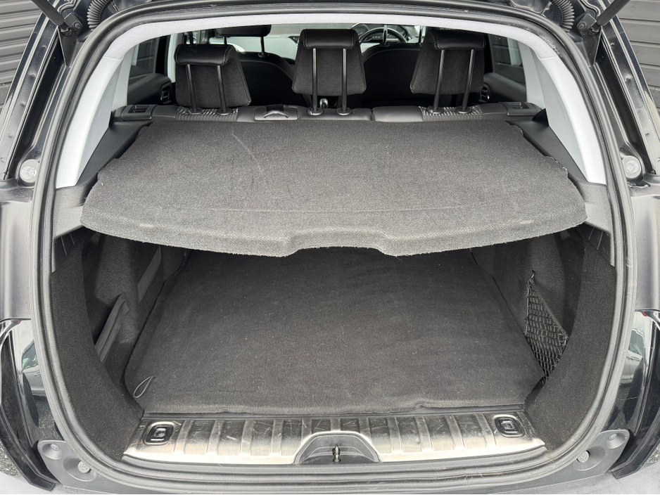 2017 Peugeot 2008 - image 17