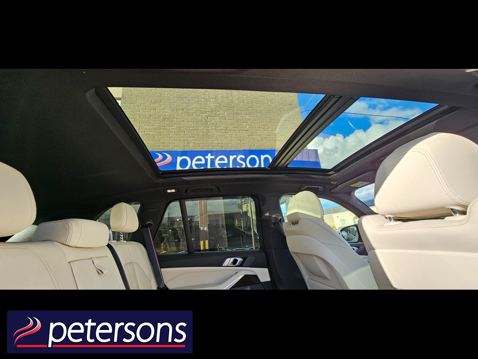 2021 BMW X5 - image 17