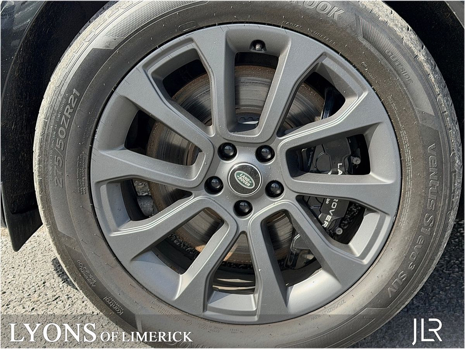 2023 Land Rover Range Rover Sport - image 9