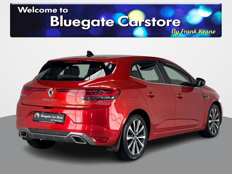 2021 Renault Megane - image 4