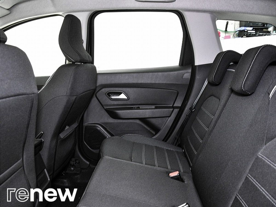 2023 Dacia Duster - image 11
