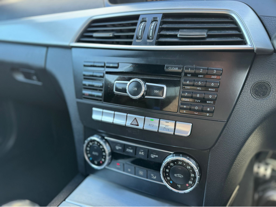 2012 Mercedes-Benz C Class - image 16