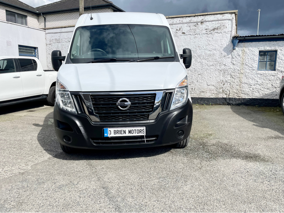 2023 Nissan Interstar - image 36