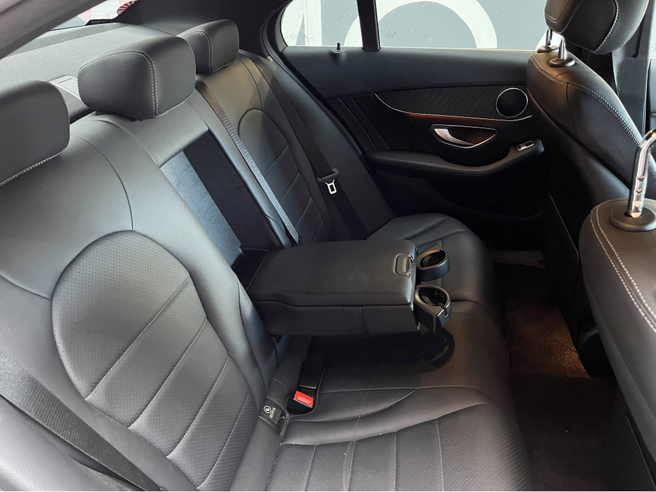 2018 Mercedes-Benz C Class - image 13