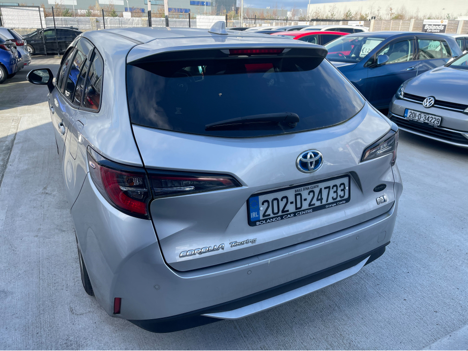 2020 Toyota Corolla - image 2