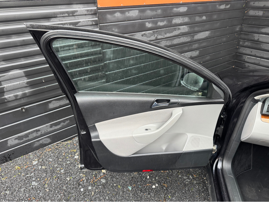 2006 Volkswagen Passat COMFORT 1.6 FSI ESTATE €2,995