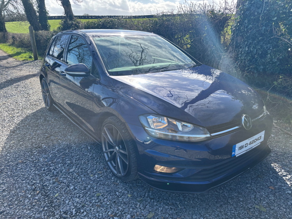 2019 Volkswagen Golf - image 4