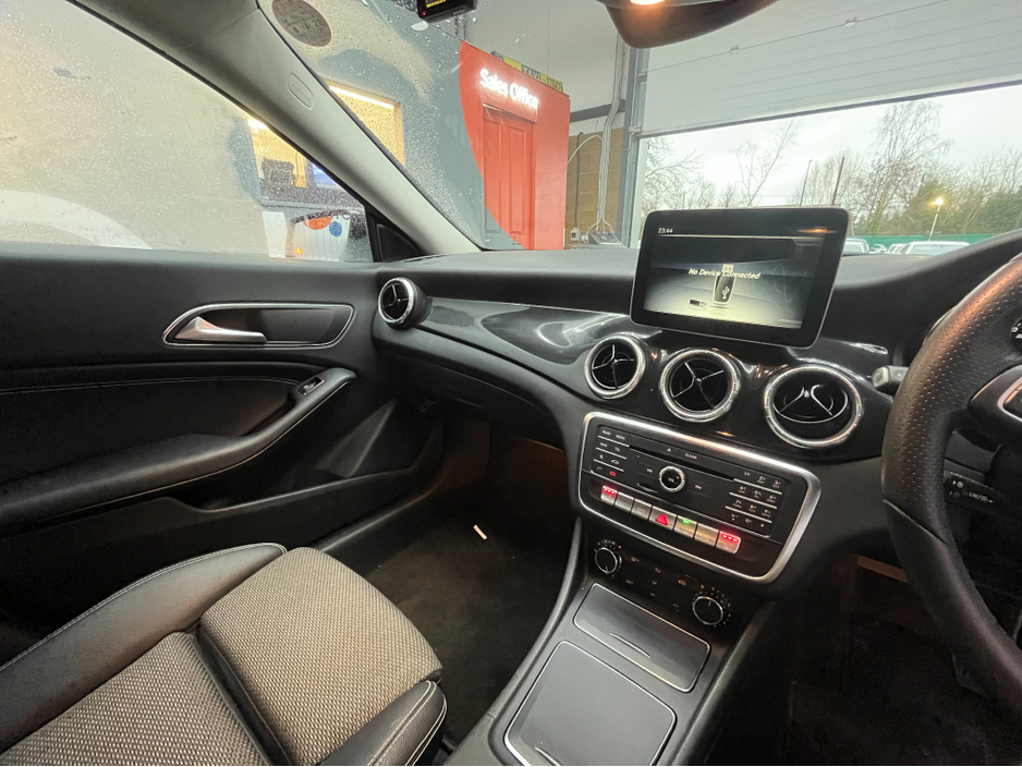 2017 Mercedes-Benz CLA Class €19950! 2017 MERCEDES-BENZ CLA180 1.6 AUTOMATIC / CRUISE CONTROL / REVERSE CAMERA / ELECTRIC MEMORY & HEATED SEATS / PADDLE SHIFTERS €19,950