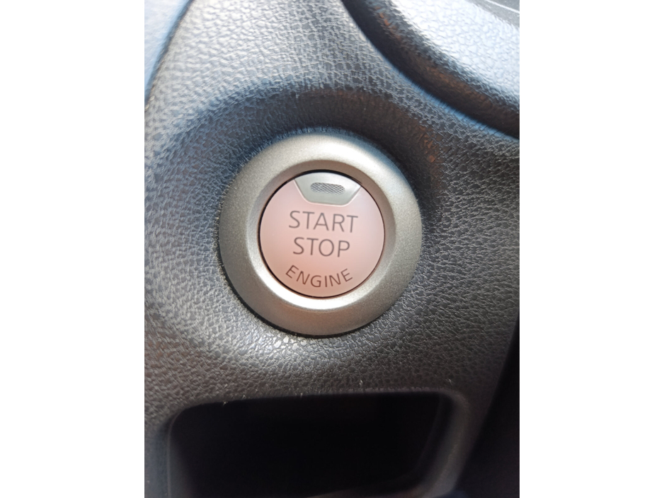 2016 Nissan Note - image 18