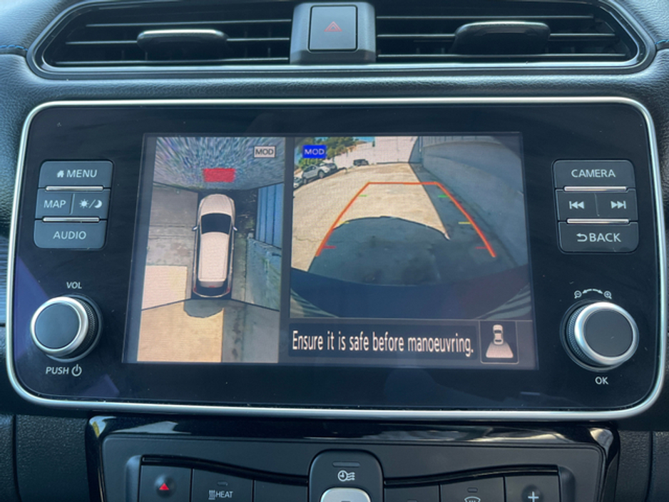 2024 Nissan Leaf - image 14