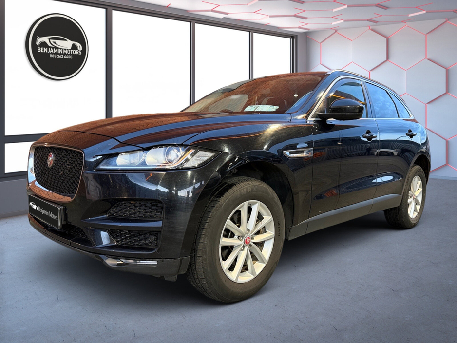 2016 Jaguar F-Pace - image 2