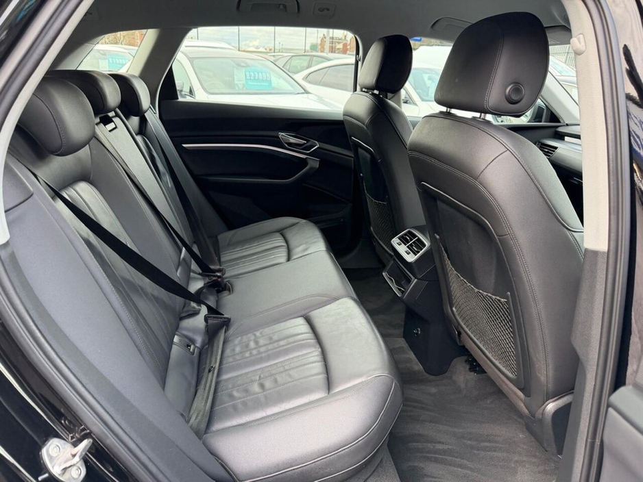 2023 Audi e-tron - image 21
