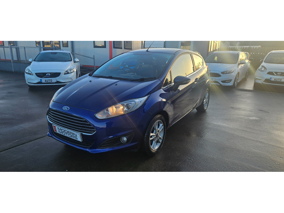 2014 Ford Fiesta ZETEC 1.2 petrol 3dr low miles €5,995