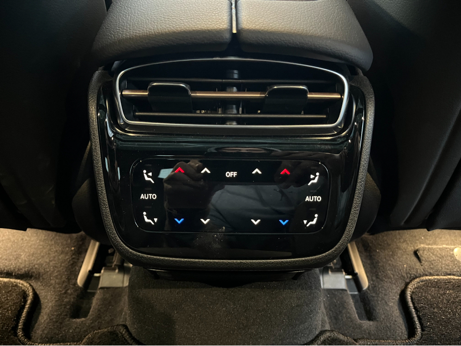 2022 Mercedes-Benz EQE €41950 2022 MERCEDES-BENZ EQE 350+ / CRUISE CONTROL / 360° PARKING CAMERA / ELECTRIC MEMORY HEATED & MASSAGING SEATS / AMBIENT LIGHTS / PADDLE SHIFTERS / APPLE CARPLAY / PANORAMIC SUNROOF €41,950