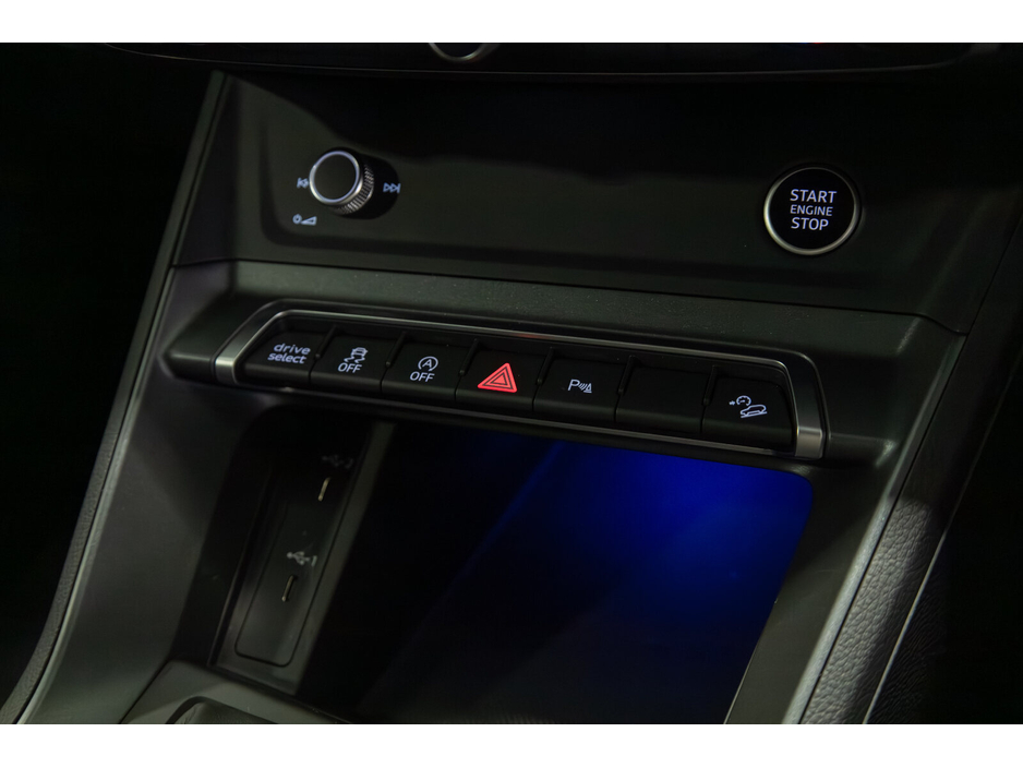 2025 Audi Q3 - image 22