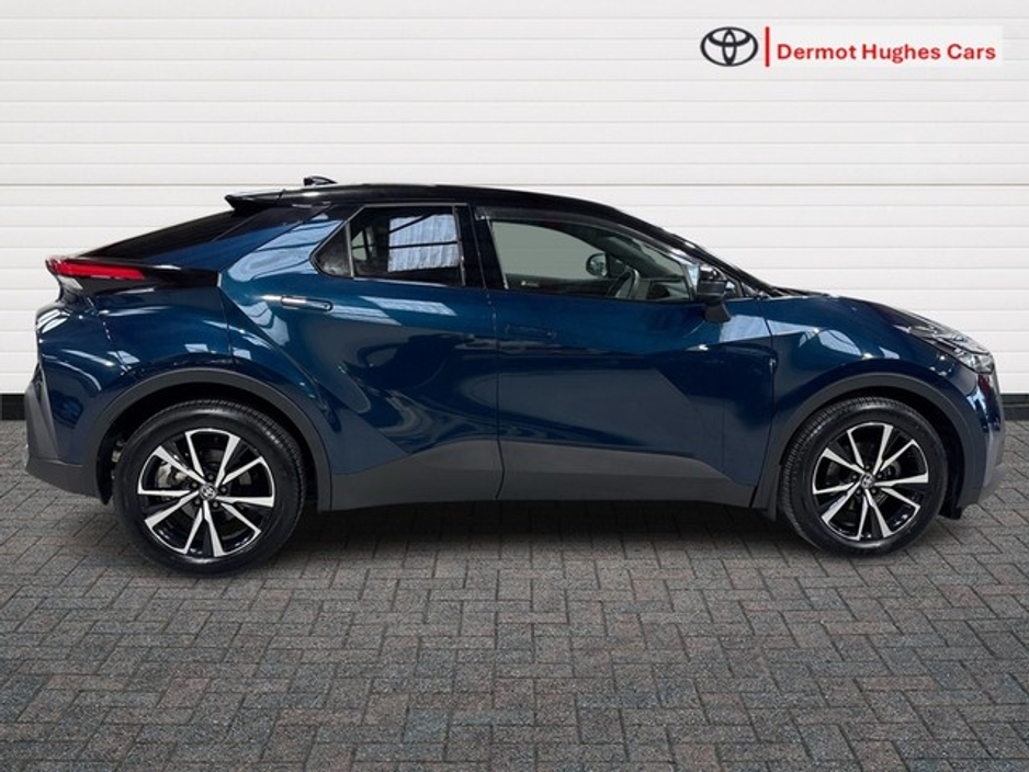 2024 Toyota C-HR HYBRID SPORT+ AUTO