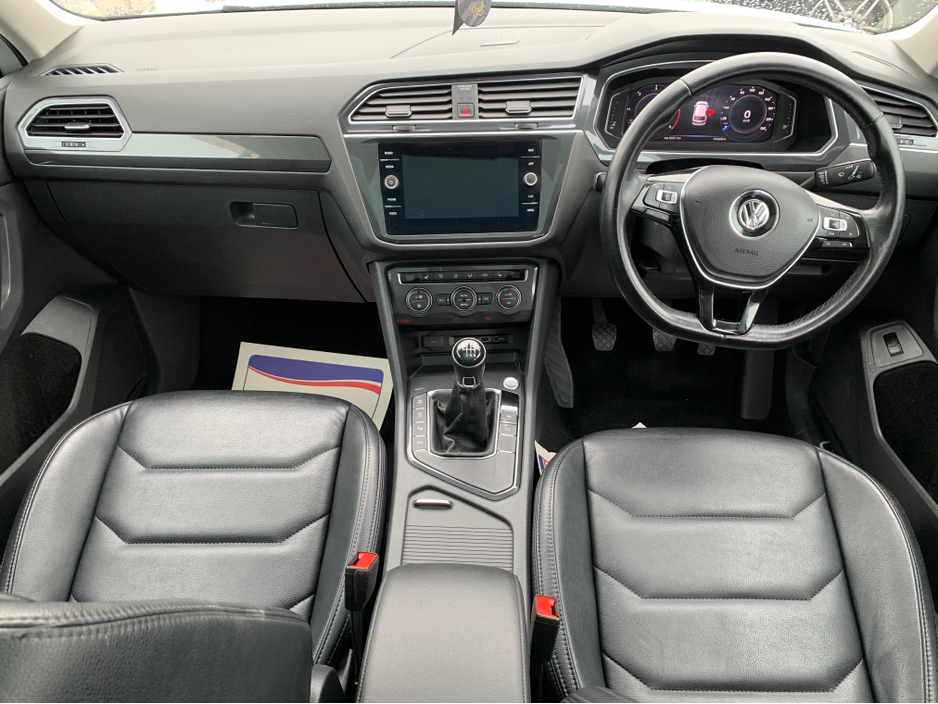 2020 Volkswagen Tiguan - image 11