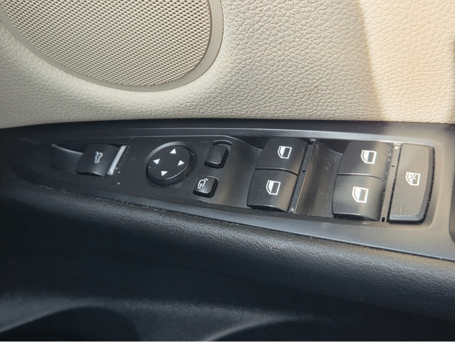 2016 BMW X5 - image 22