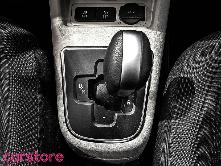 2017 Volkswagen up! - image 16