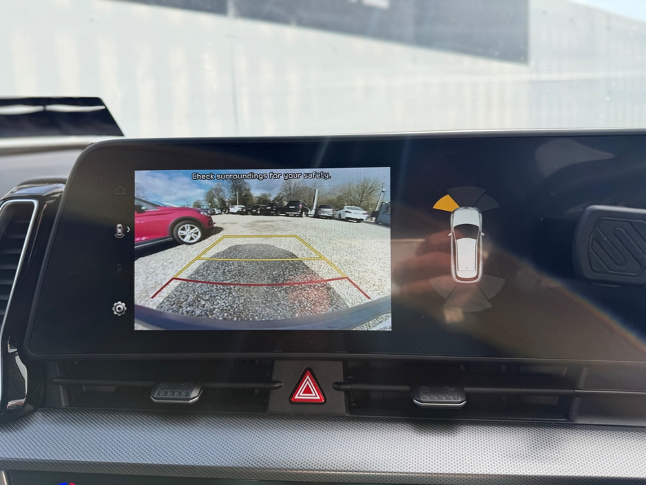 2022 Kia Sportage - image 15