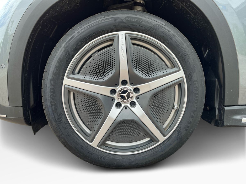 2025 Mercedes-Benz EQE - image 7