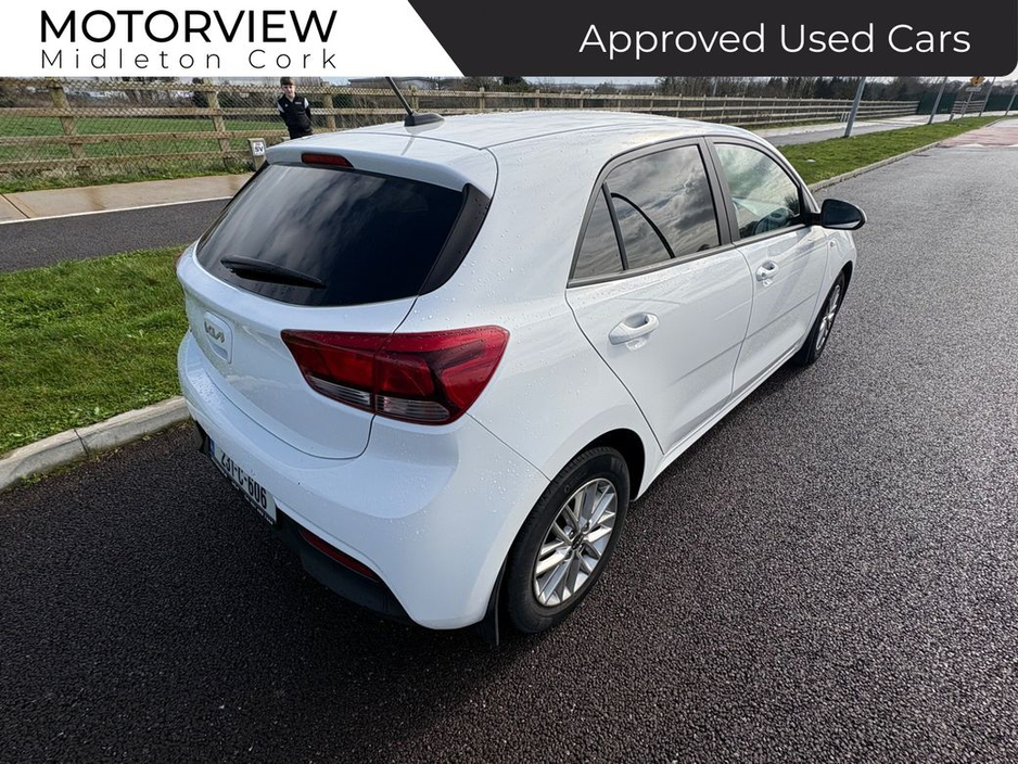 2023 Kia Rio - image 3