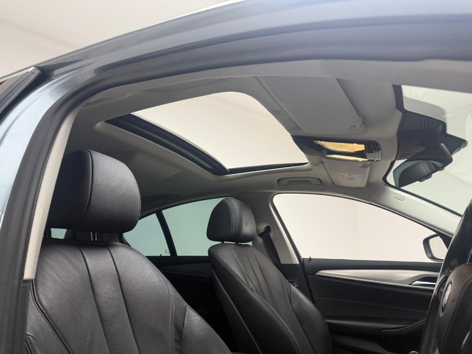 2017 BMW 5 Series 530E SE *SUNROOF* €21,990