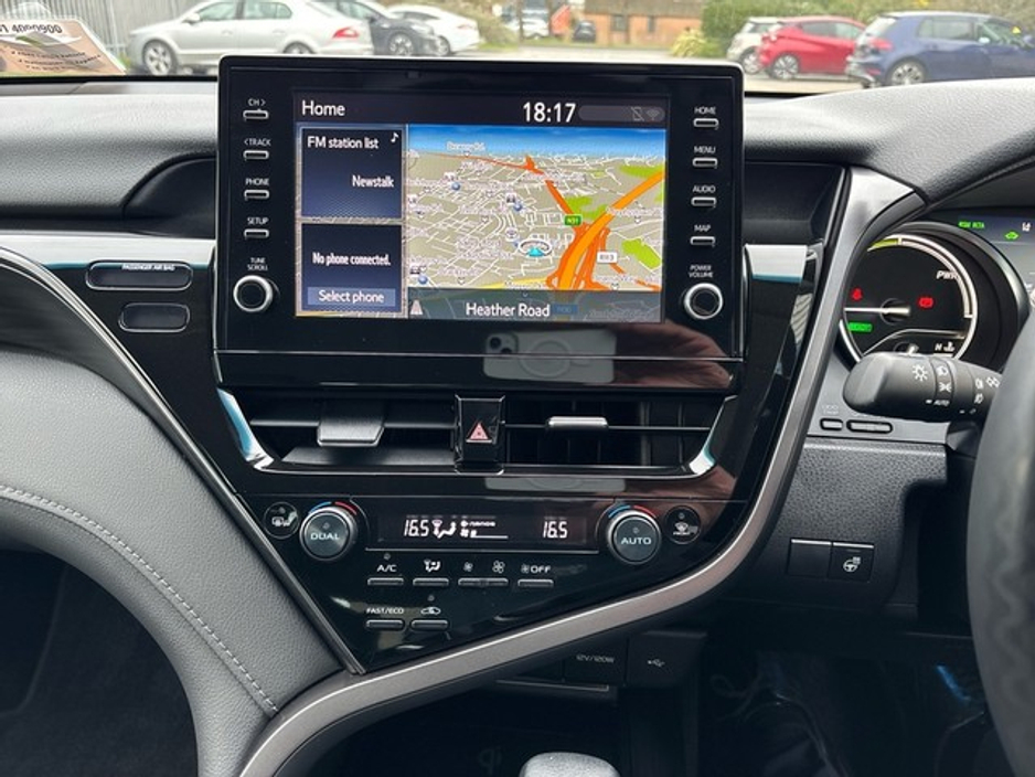 2022 Toyota Camry - image 14