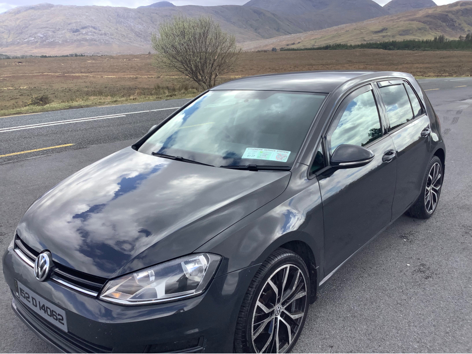 2015 Volkswagen Golf - image 31