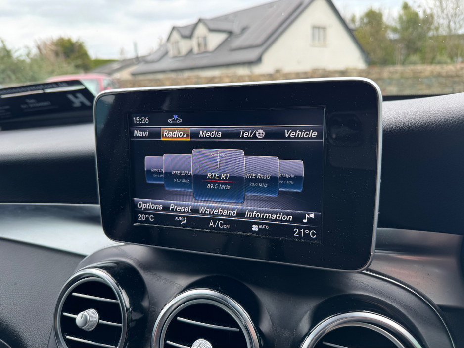 2018 Mercedes-Benz GLC Class - image 11