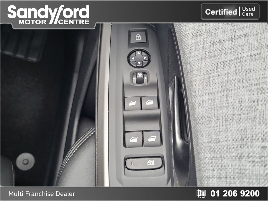 2025 Peugeot 5008 - image 24