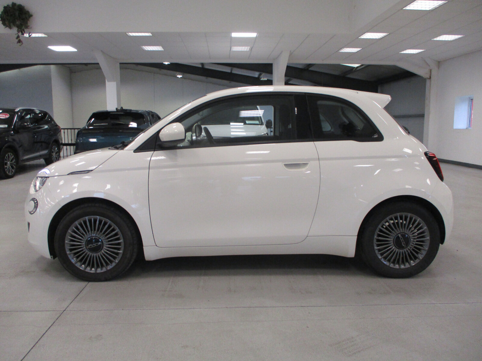 2023 Fiat 500 - image 28