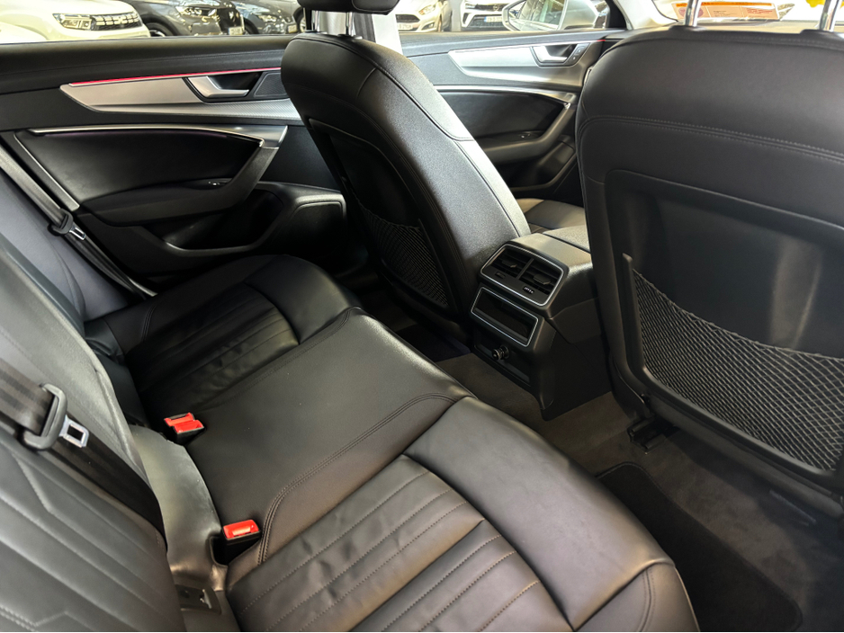 2022 Audi A6 - image 6