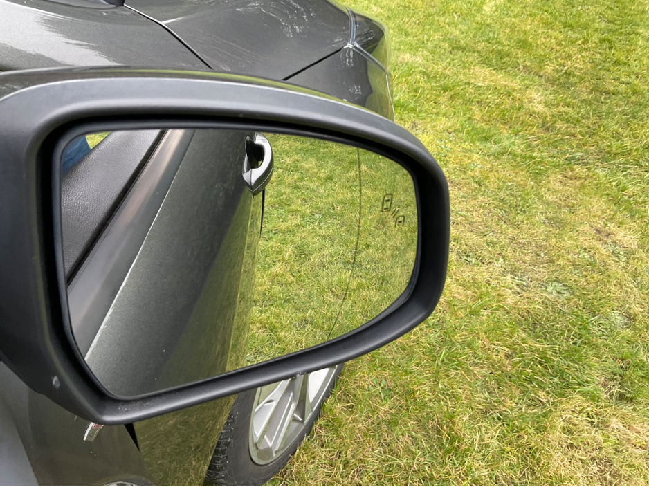 2017 Ford Focus - image 18