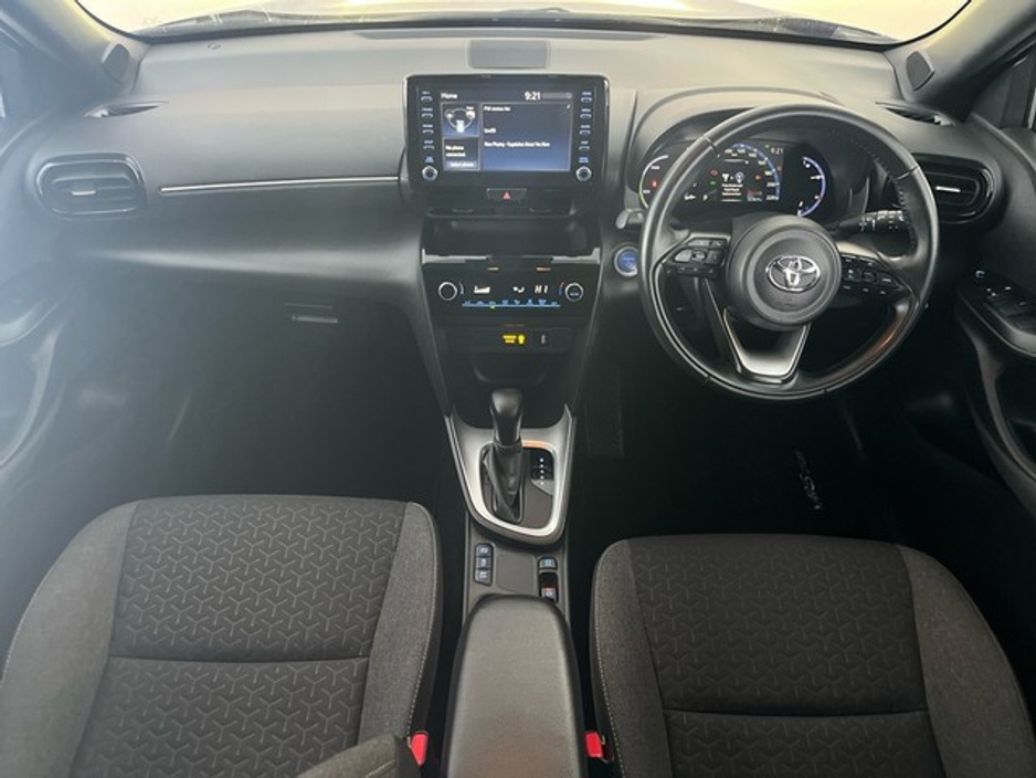 2024 Toyota Yaris Cross HYBRID LUNA SPORT BI-TONE €30,950