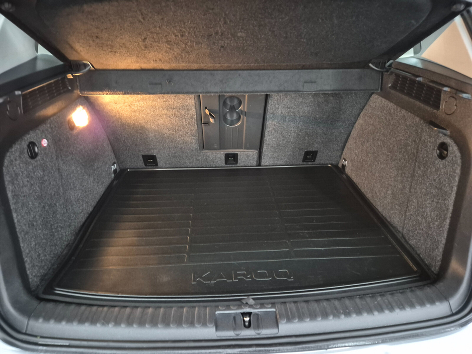 2012 Volkswagen Tiguan - image 14